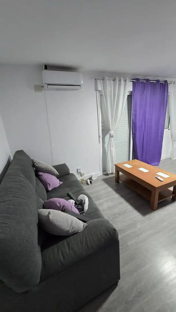 Sala d'estar de Pis en venda en Huelva amb Aire condicionat