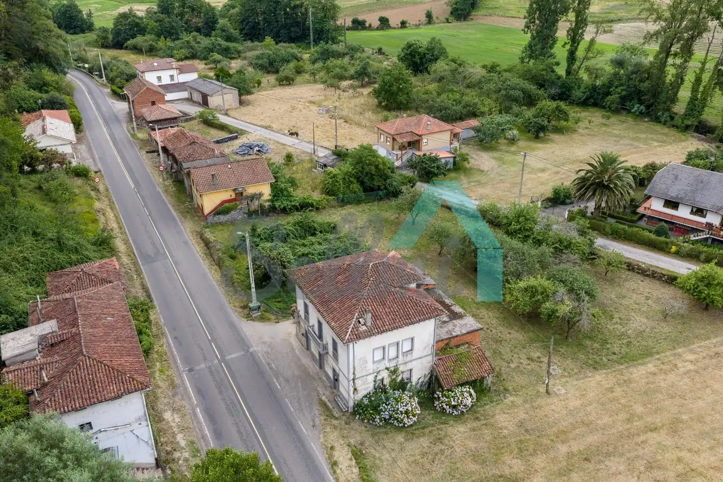 Casa o chalet en venta en Salas con Calefacción, Jardín privado y Parquet