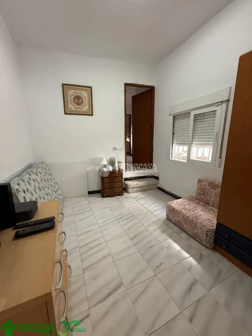 Habitación de Casa adosada en venta en Santa Cruz de la Zarza con Aire acondicionado, Alarma y Piscina comunitaria