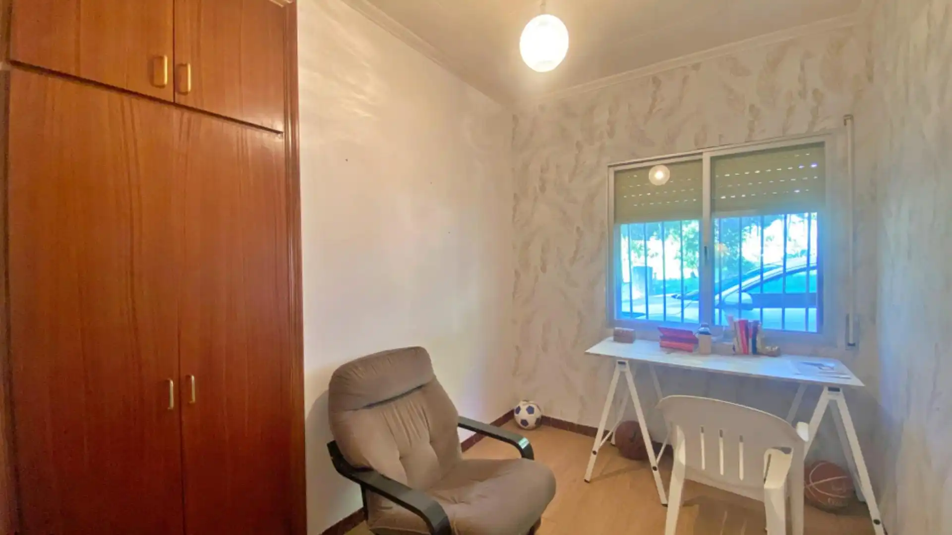 Dormitori de Casa o xalet en venda en Totana amb Jardí privat i Moblat