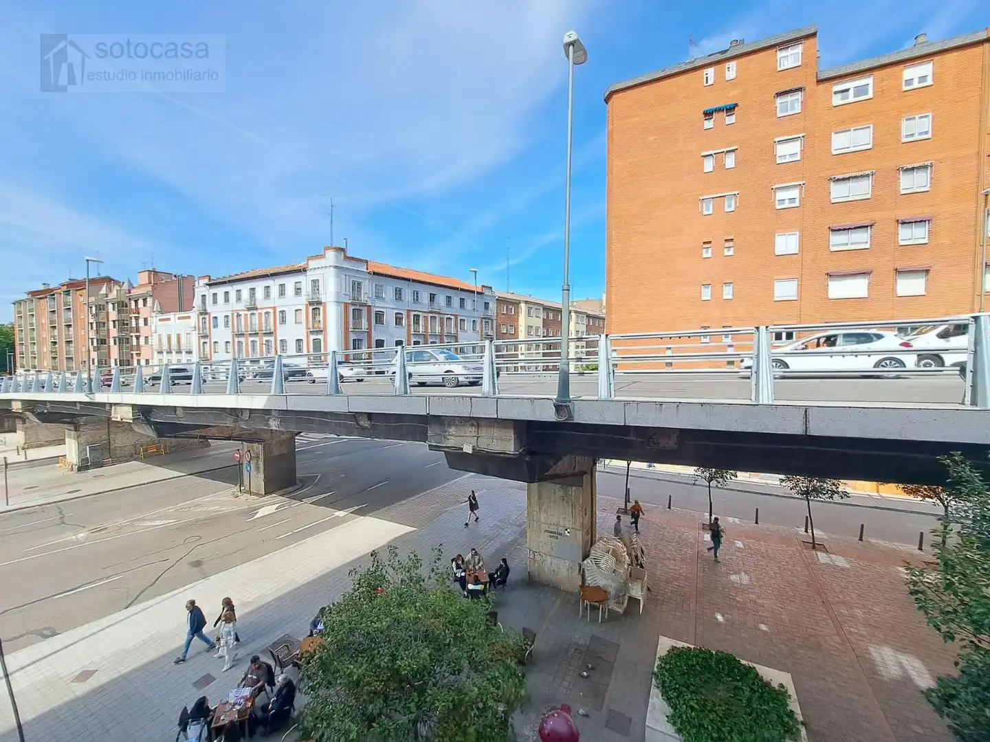 Vista exterior de Pis en venda en Valladolid amb Calefacció i Moblat