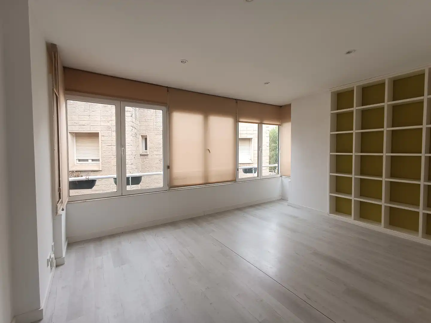 Flat for rent in Carrer Pau Casals, Finestrelles