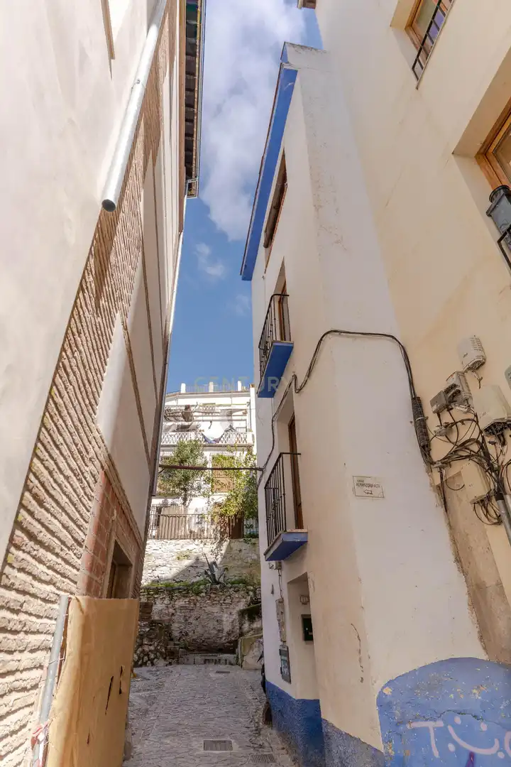 Exterior view of Houses for sale in Granada  with Balcony