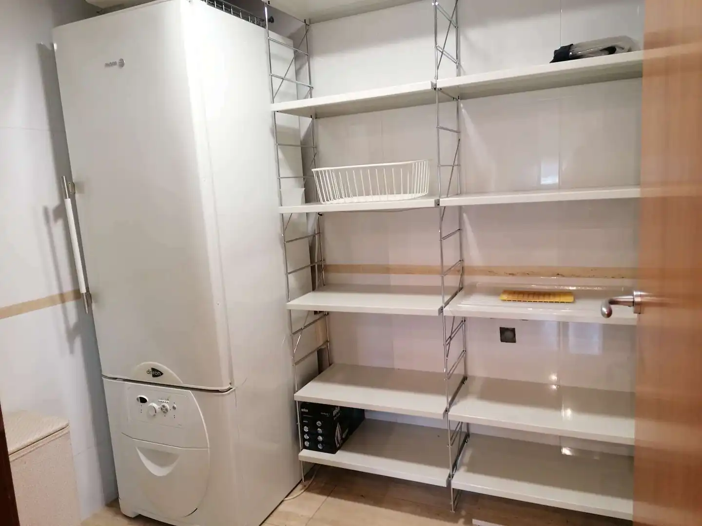 Kitchen of Flat for sale in Girona  with Air Conditioner, Heating and Parquet flooring
