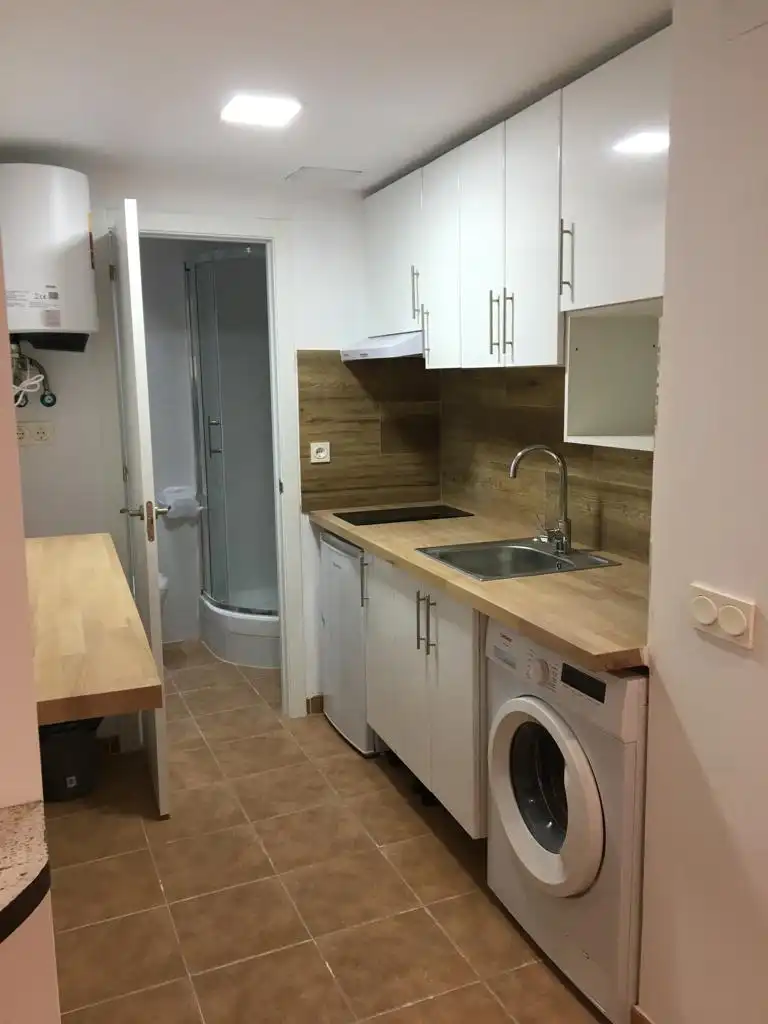 Estudio de alquiler en San Francesc, Centre - Zona Alta