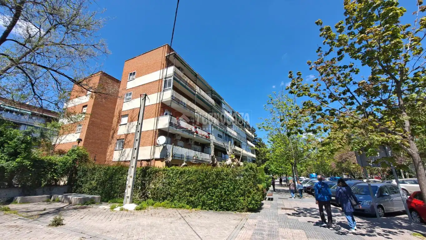 Vista exterior de Piso en venta en Leganés con Calefacción y Terraza