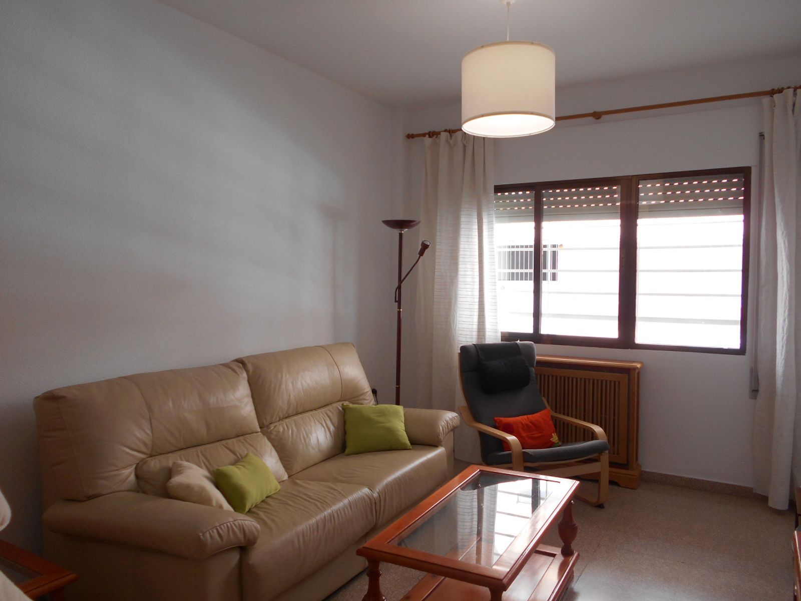Sala d'estar de Apartament en venda en Ciudad Real Capital amb Aire condicionat, Calefacció i Terrassa