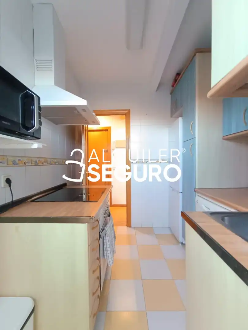 Cocina de Ático de alquiler en Getafe con Aire acondicionado, Calefacción y Terraza