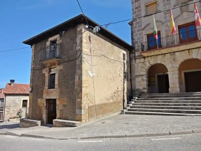Vista exterior de Casa o chalet en venta en Huerta de Arriba con Calefacción, Trastero y Amueblado