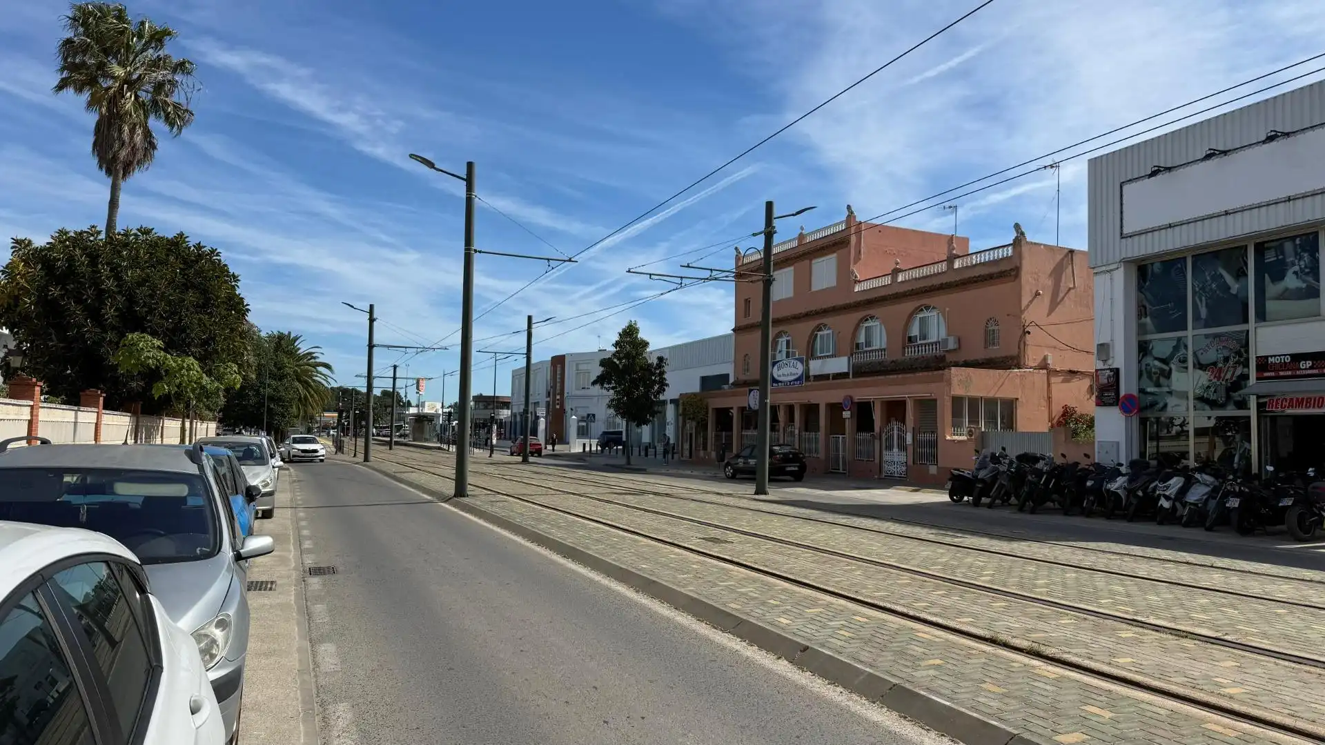 Vista exterior de Casa adosada en venda en Chiclana de la Frontera amb Aire condicionat i Traster