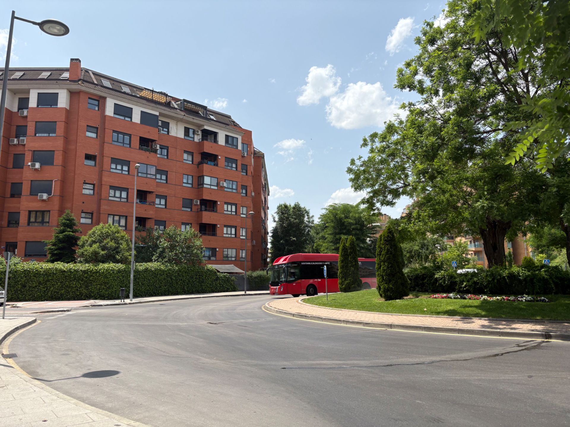 Exterior view of Flat for sale in Valdemoro  with Air Conditioner, Private garden and Parquet flooring