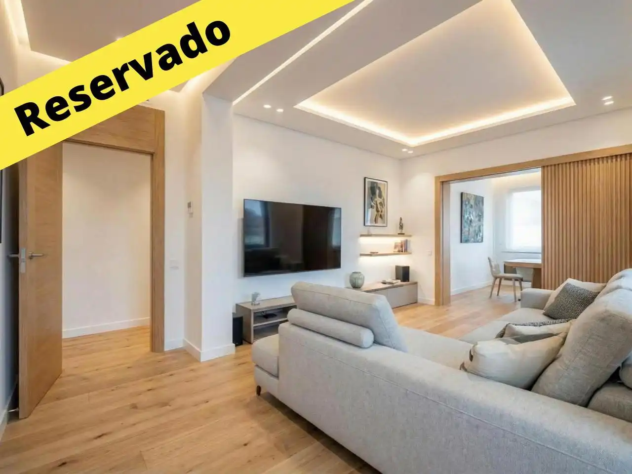 Living room of Flat for sale in Ávila  with Heating, Parquet flooring and Terrace