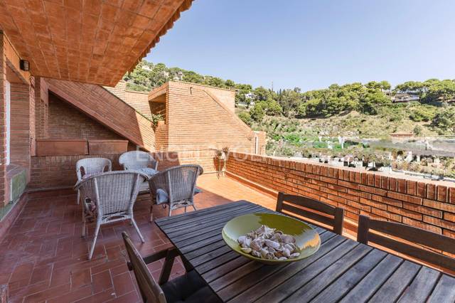 Dúplex en Venta en Vallcarca i els Penitents