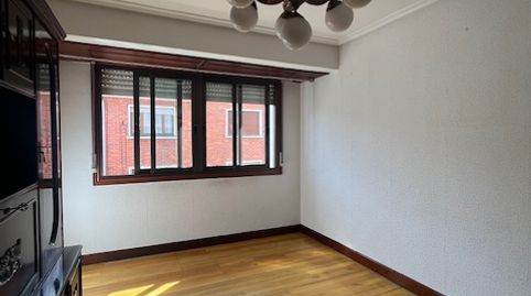 Foto 3 de Piso en venta en Kabiezes, Santurtzi