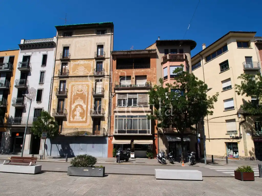 Vista exterior de Edificio en venta en Vic
