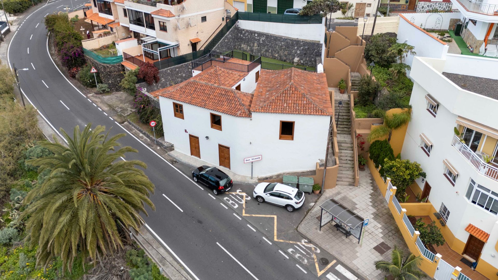 Vista exterior de Finca rústica en venda en Los Realejos amb Parquet, Terrassa i Balcó