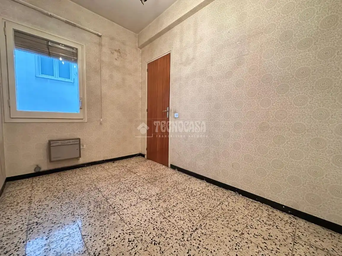 Schlafzimmer von Wohnung zum Verkauf in Barcelona mit Heizung und Balkon