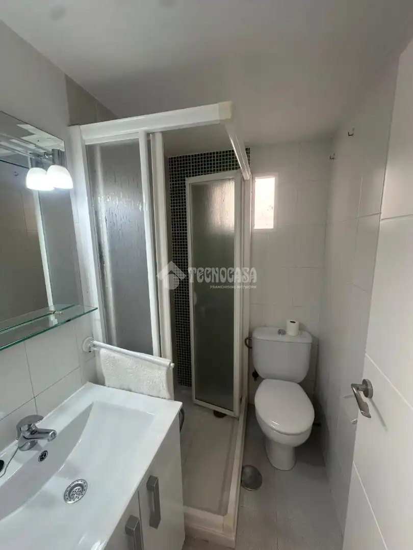 Baño de Estudio de alquiler en Madrid con Aire acondicionado