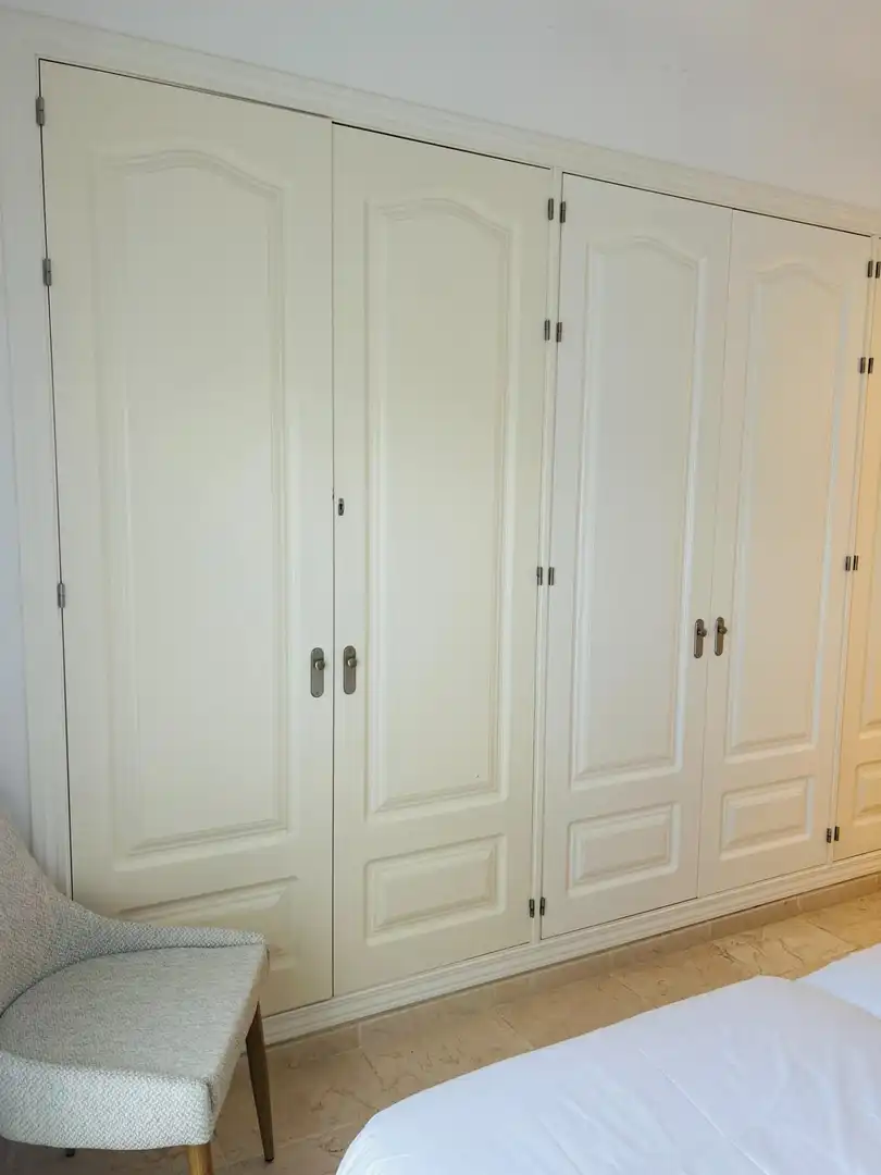 Habitación de Casa adosada en venta en Estepona con Aire acondicionado, Jardín privado y Amueblado