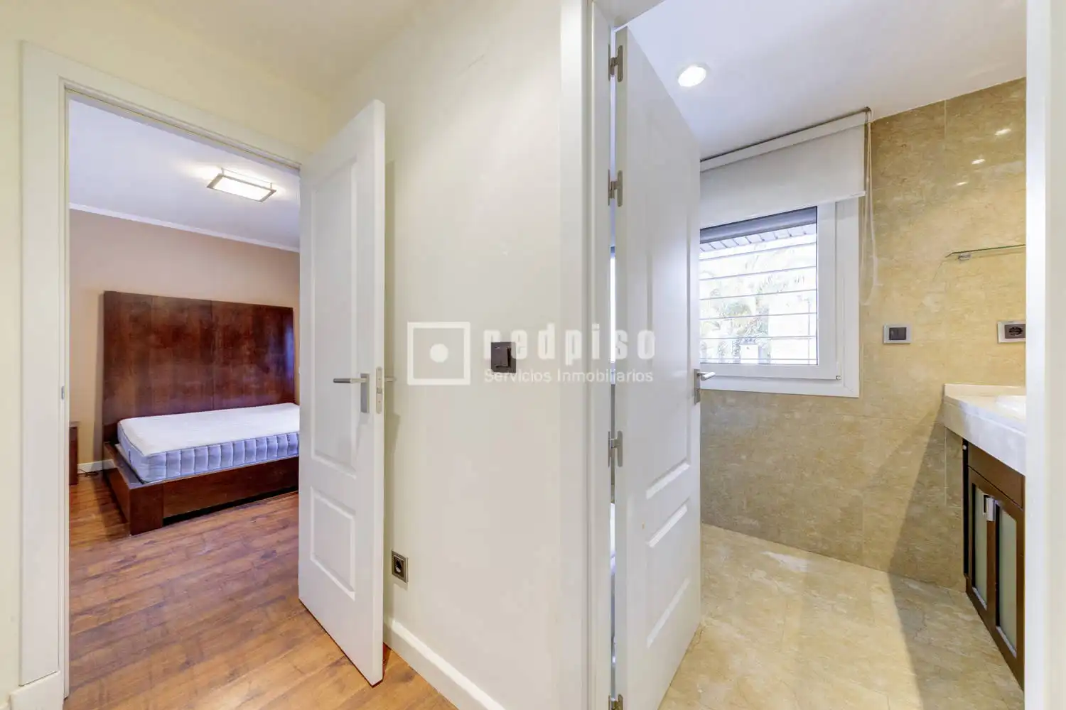 Bedroom of Houses for sale in Pozuelo de Alarcón  with Air Conditioner, Heating and Private garden