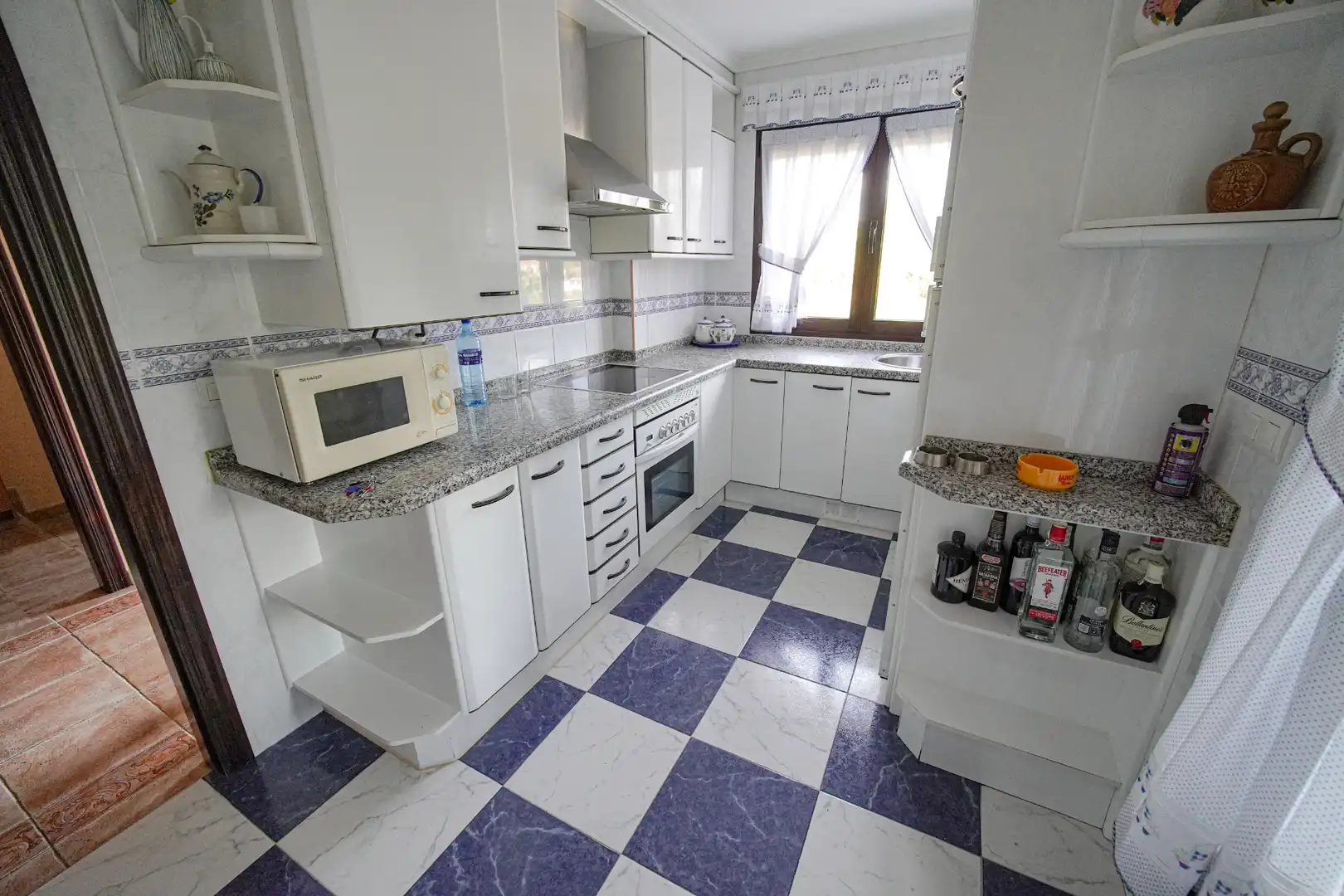 Cuina de Casa o xalet en venda en Siero amb Calefacció, Jardí privat i Parquet