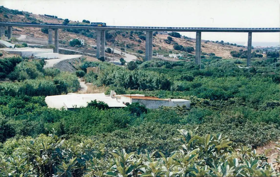 Terreny residencial en venda a Estepona Pueblo