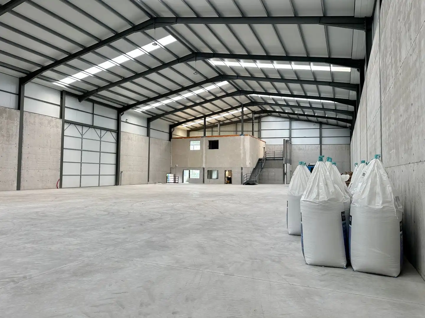 Nave industrial de alquiler en Marina de Cudeyo
