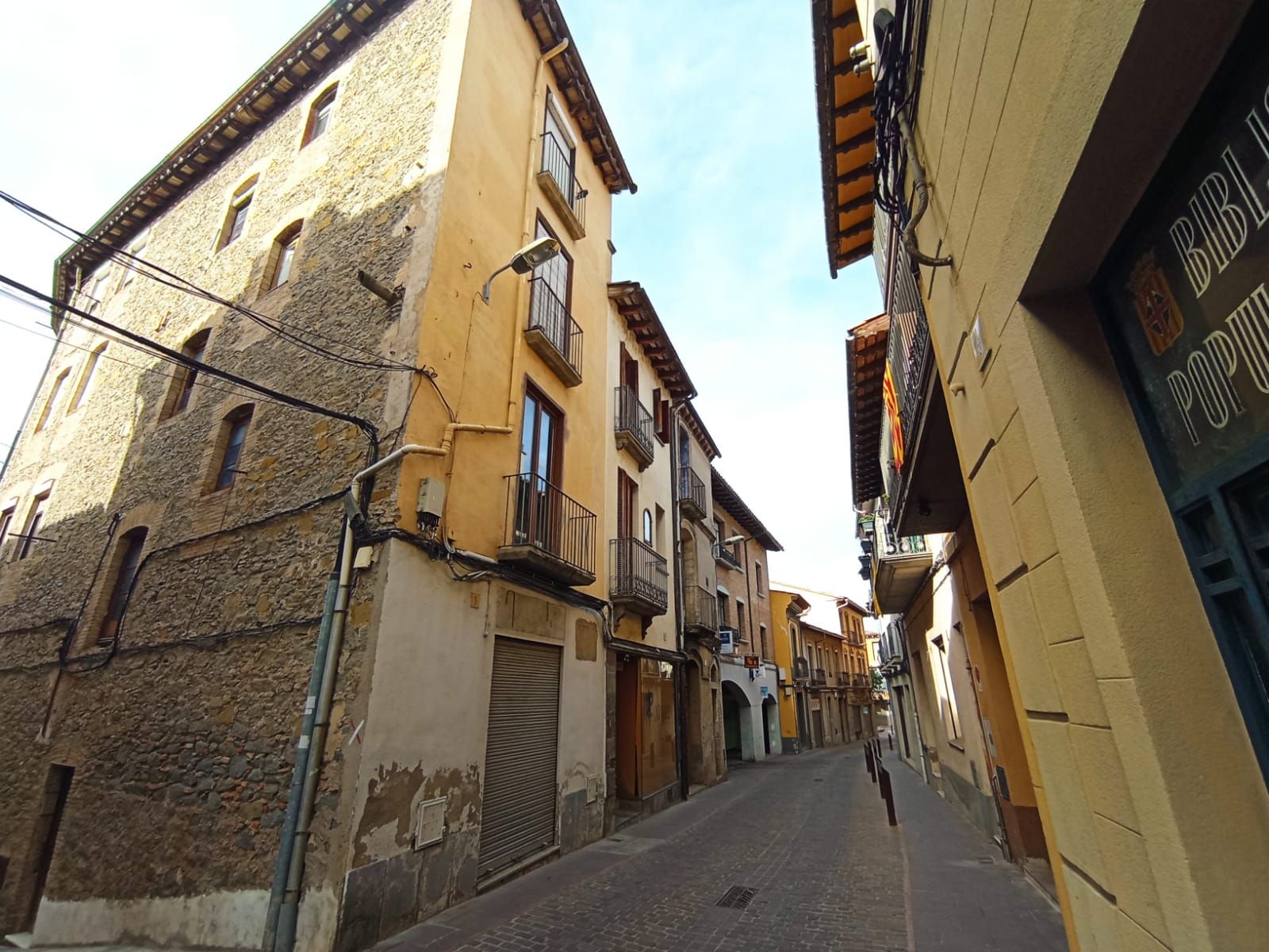 Vista exterior de Piso en venta en Roda de Ter con Calefacción y Trastero