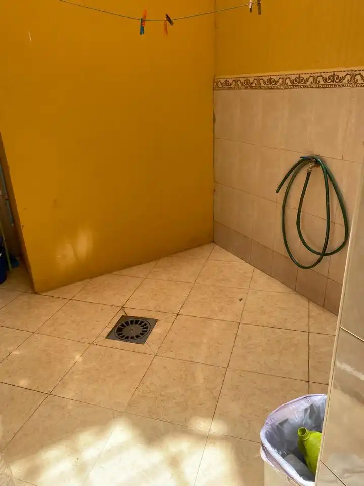 Bathroom of Buildings for sale in Melilla