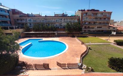 Swimming pool of Flat for sale in Terrassa  with Air Conditioner, Parquet flooring and Terrace