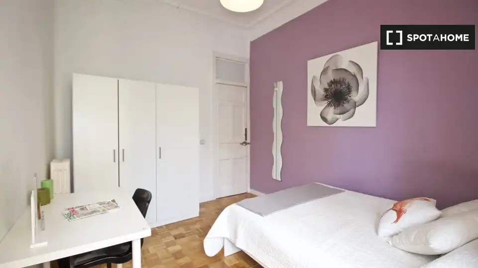 Room in Trafalgar