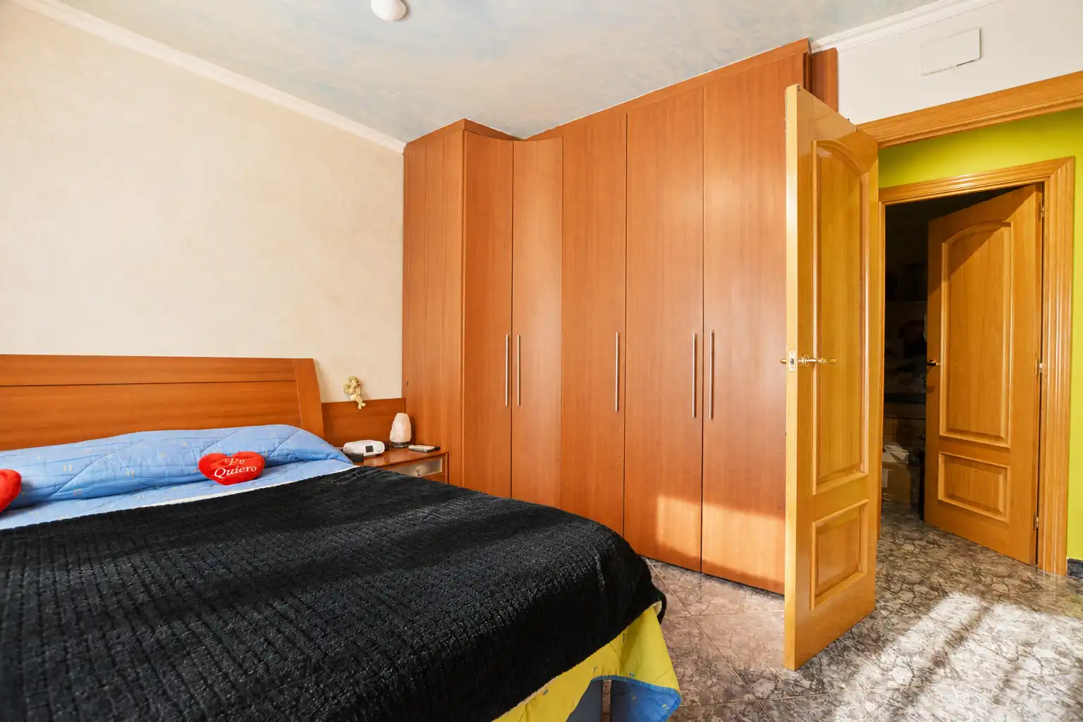 Bedroom of Flat for sale in Santa Coloma de Gramenet  with Air Conditioner and Terrace