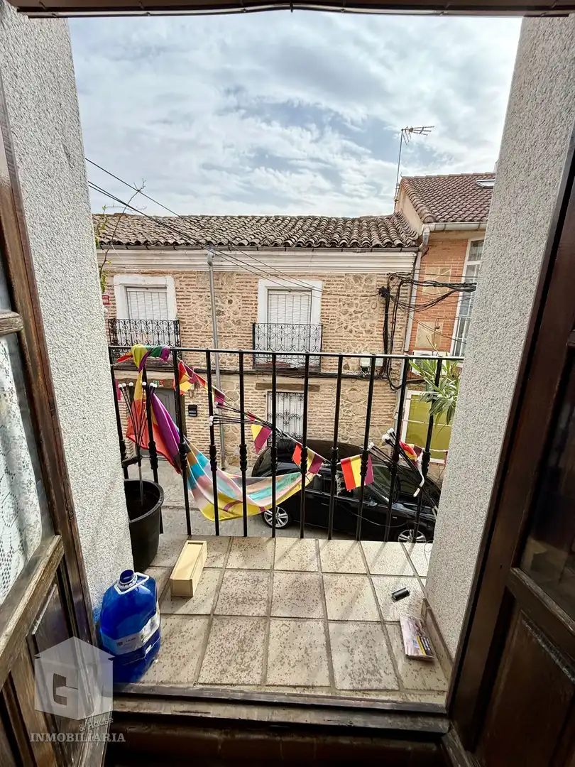 Terrassa de Finca rústica en venda en Villa del Prado amb Calefacció, Jardí privat i Traster