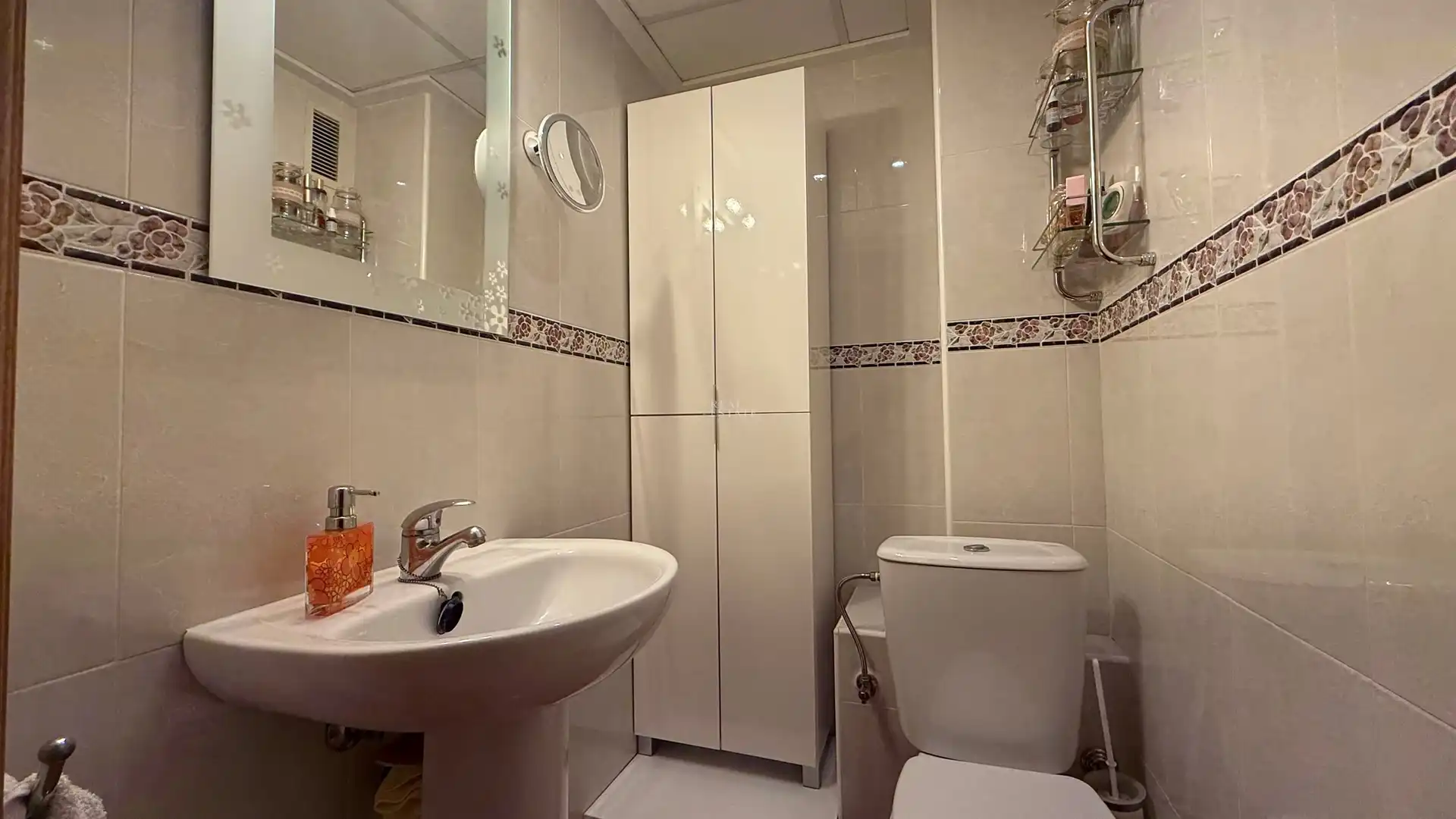Detached homes for sale in C. Virgilio, Garres y Lages