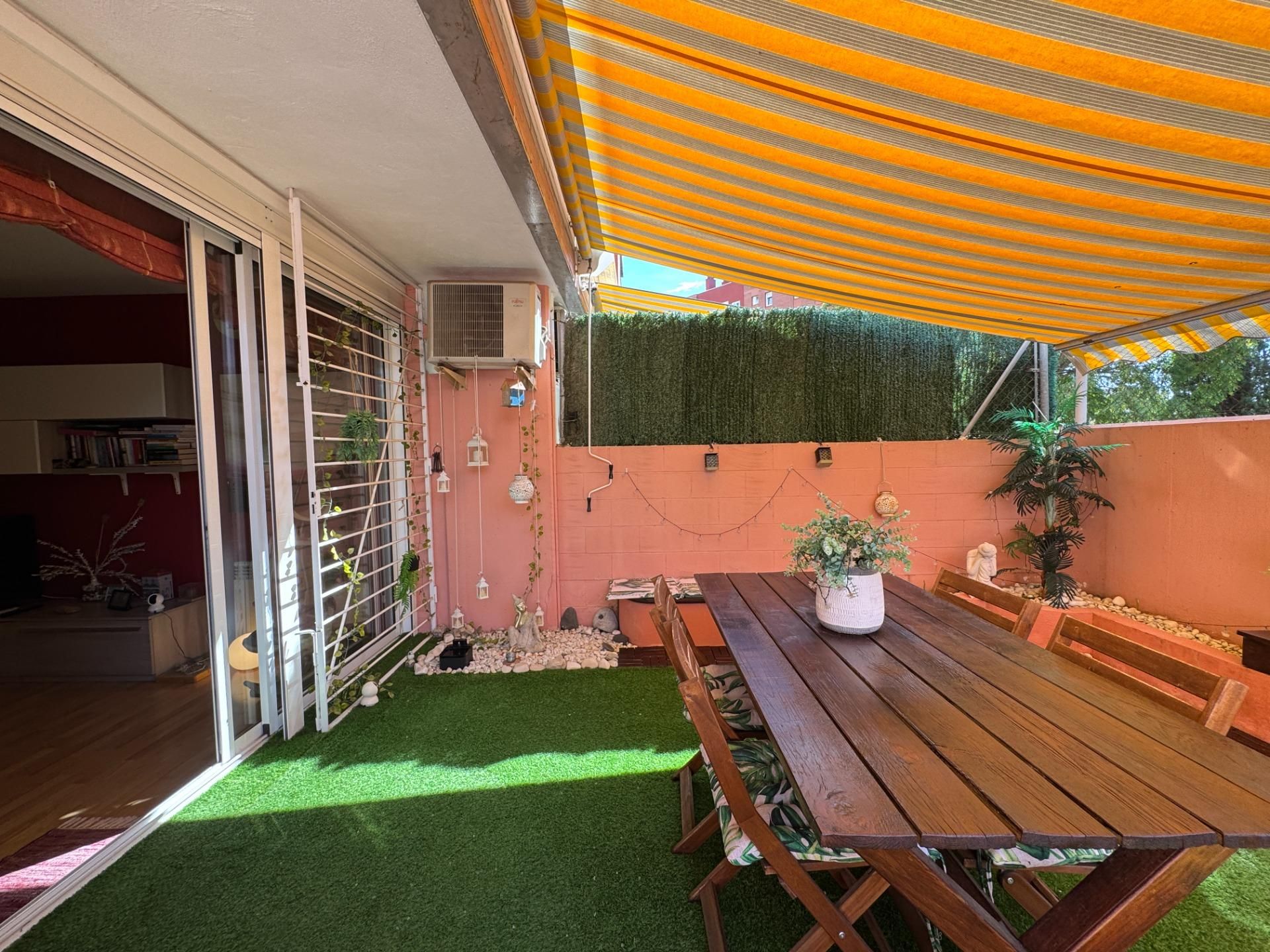 Terrace of Planta baja for sale in Gavà  with Air Conditioner, Heating and Parquet flooring