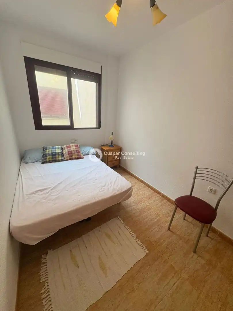 Habitación de Ático en venta en Población de Arroyo con Calefacción y Amueblado