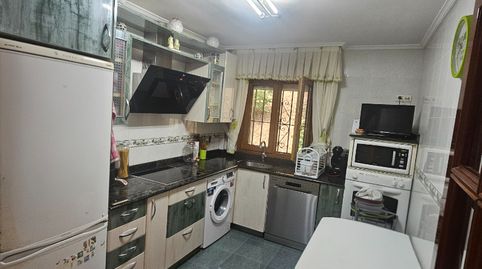 Foto 3 de Piso en venta en Aperribai Auzoa, 39, Galdakao, Bizkaia