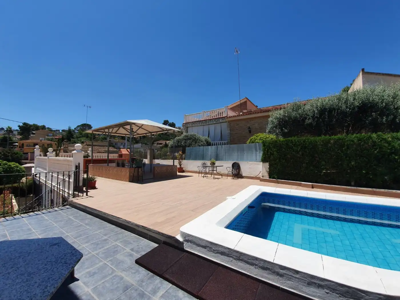 Piscina de Casa o chalet en venta en Chiva con Calefacción, Jardín privado y Terraza