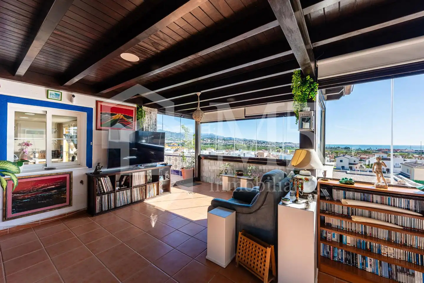 Außenansicht von Dachboden zum Verkauf in Vélez-Málaga mit Klimaanlage, Terrasse und Abstellraum