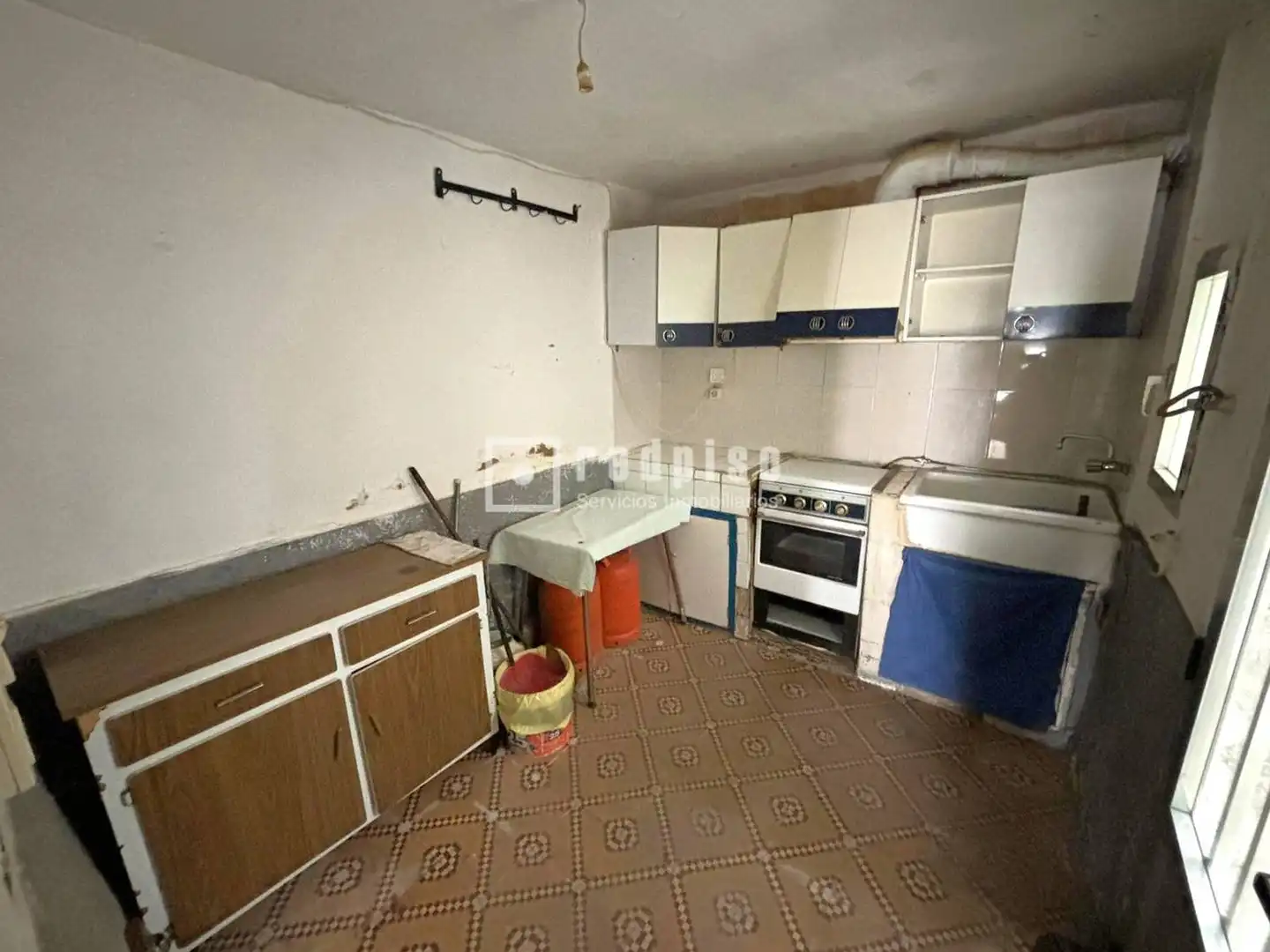Cuina de Casa o xalet en venda en Cadalso de los Vidrios amb Calefacció i Terrassa