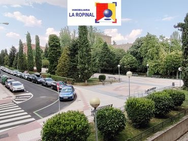 Pis amb balcó en venda a Calle Imperial
