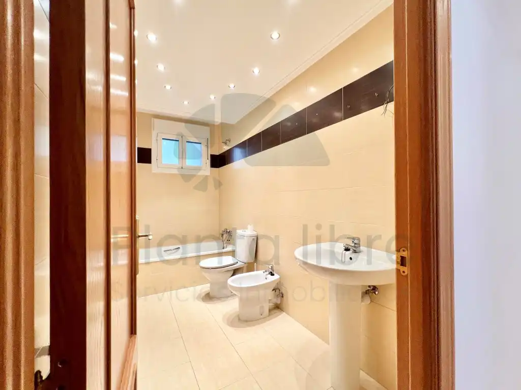 Bathroom of Flat for sale in Villoslada de Cameros