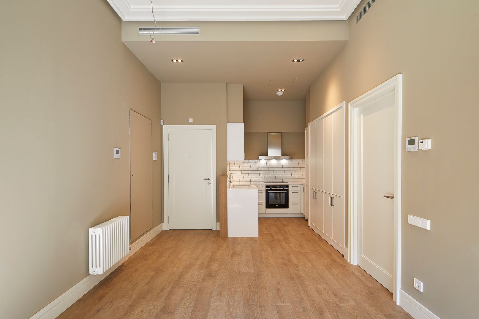 Kitchen of Flat for rent in  Barcelona Capital  with Air Conditioner, Private garden and Parquet flooring