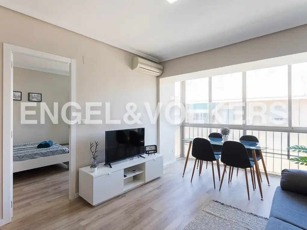 Living room of Flat for rent in Valencia  with Air Conditioner, Heating and Parquet flooring