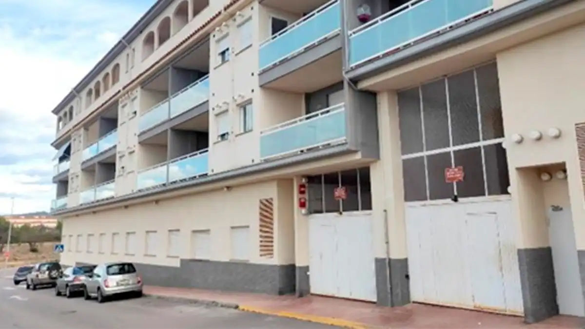 Einzelparkplatz zum Verkauf in Carrer Serretes, imagen 3