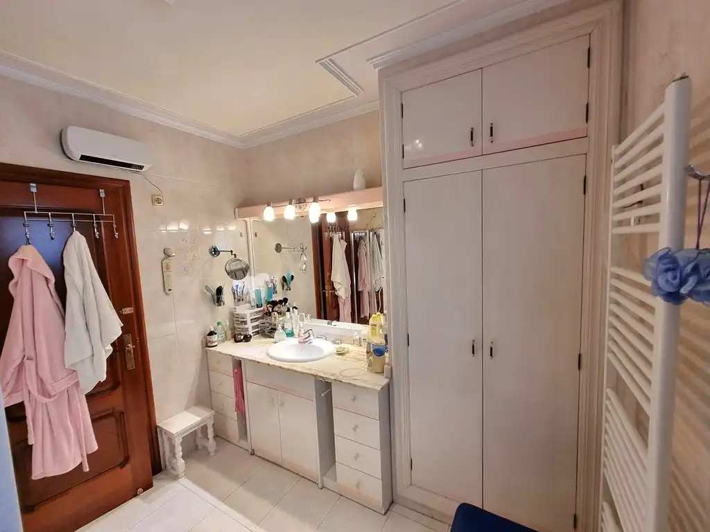 Bathroom of Houses for sale in Vilafortuny - Cap de Sant Pere