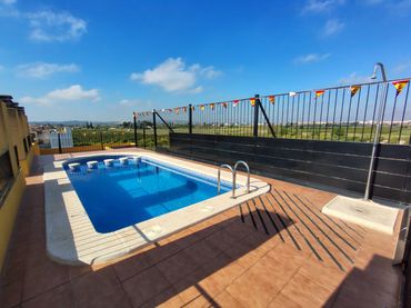 Bajo con piscina en venta en Avenida de Almoradí