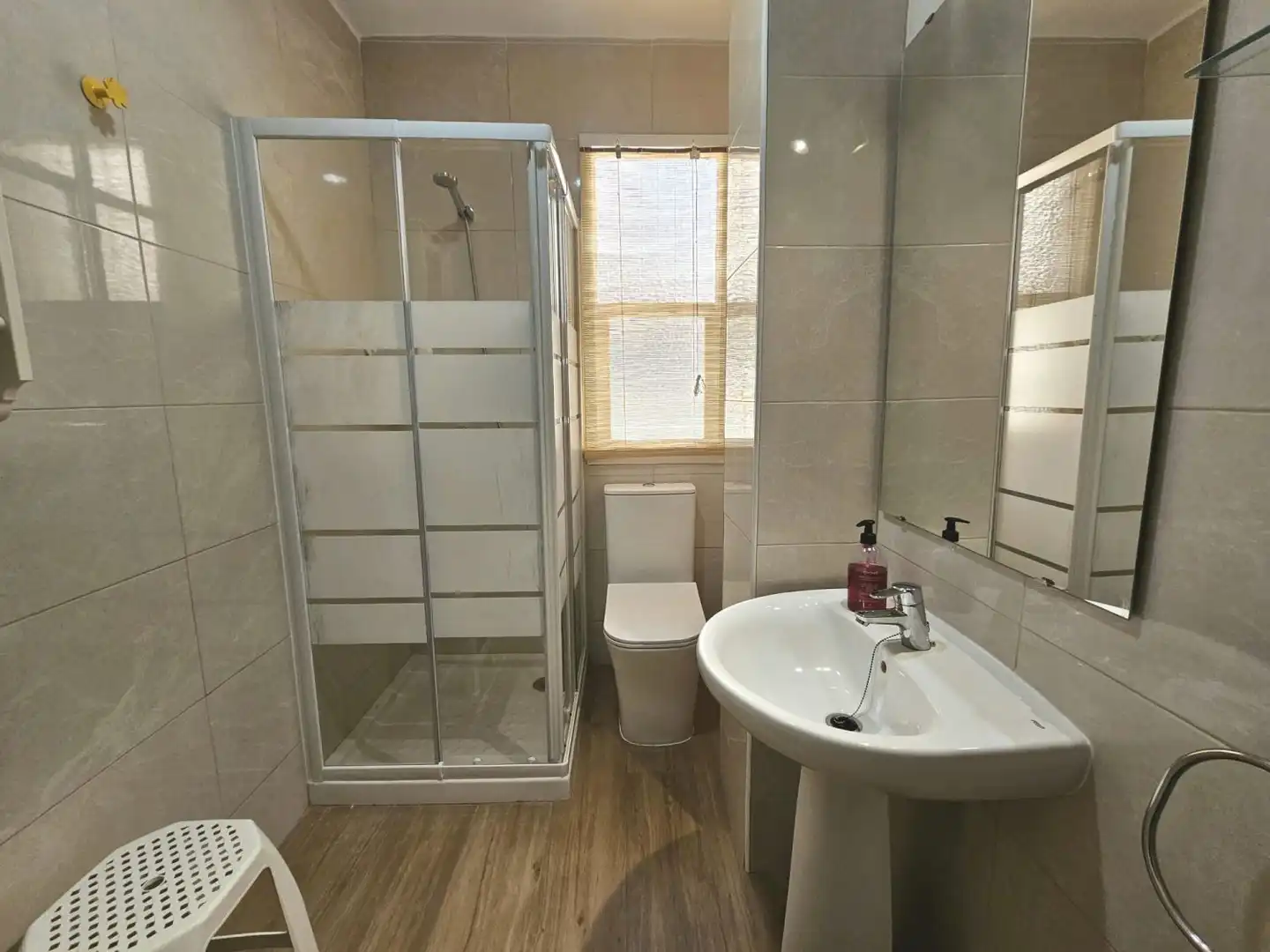 Bathroom of Flat for rent in Águilas  with Air Conditioner and Balcony
