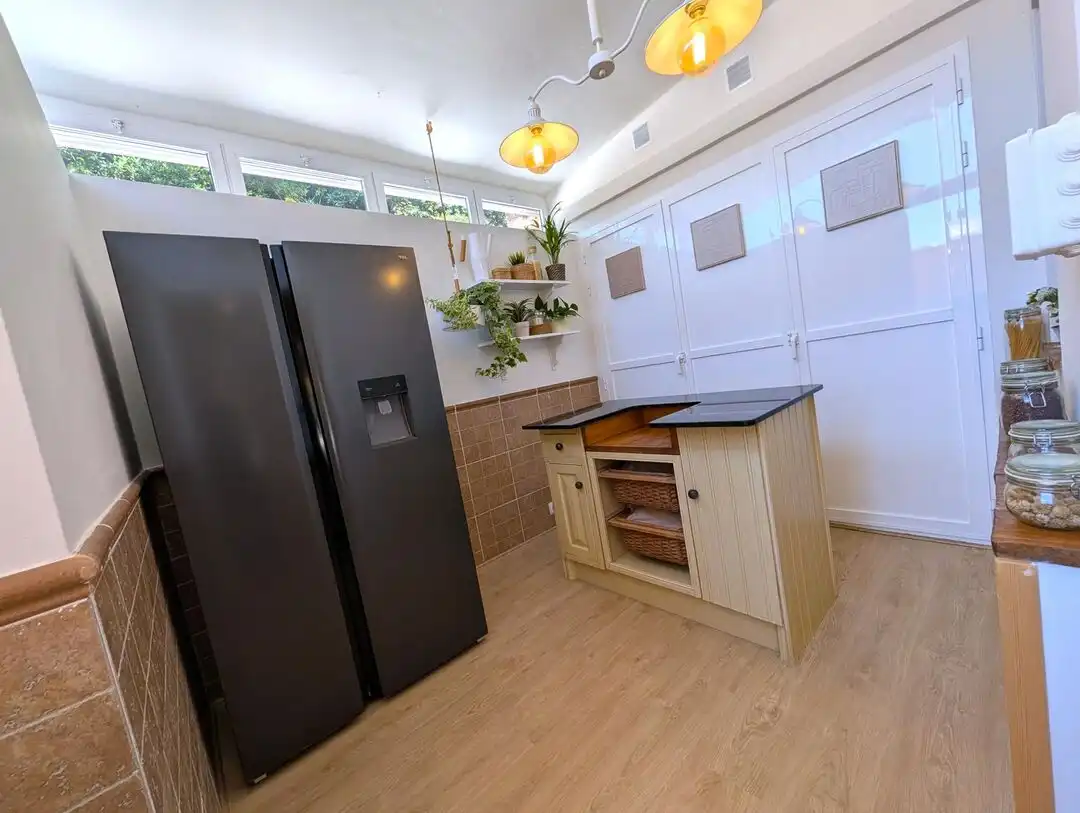Cocina de Casa o chalet en venta en La Alcaidesa con Aire acondicionado, Calefacción y Jardín privado