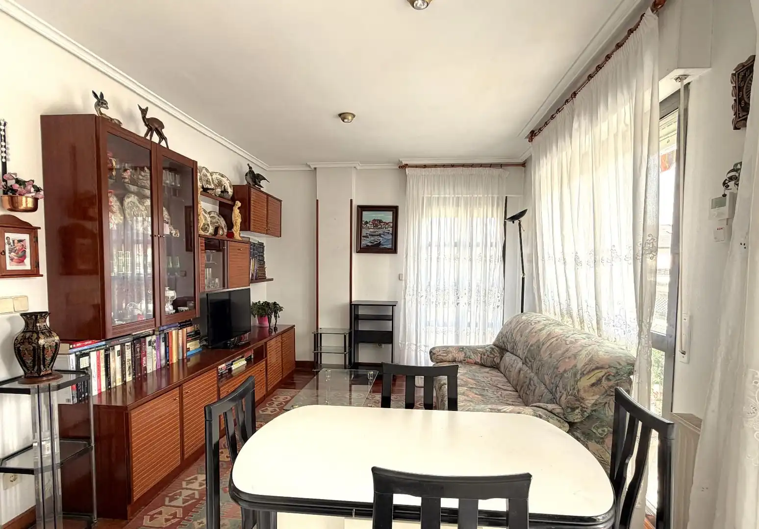 Sala d'estar de Àtic en venda en Lasarte-Oria amb Calefacció, Parquet i Terrassa